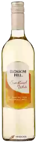 Wijnmakerij Blossom Hill - Sun-Kissed White