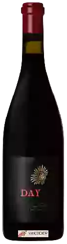 Wijnmakerij Day - Grist Vineyard Zinfandel