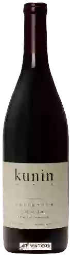 Wijnmakerij Kunin - Camp Four Vineyard Carignane