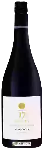 Wijnmakerij Mount Riley - Seventeen Valley Pinot Noir