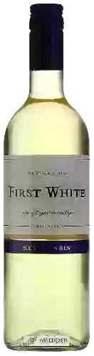 Wijnmakerij Ruyter's Bin - First White