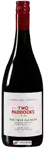 Wijnmakerij Two Paddocks - The First Paddock Gibbston Vineyard Pinot Noir