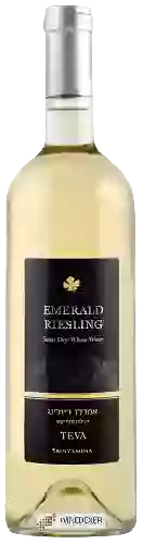 Domaine Binyamina - Teva Emerald Riesling Semi Dry White ( אמרלד ריזלינג יין לבן חצי יבש )