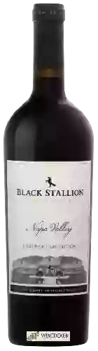 Domaine Black Stallion