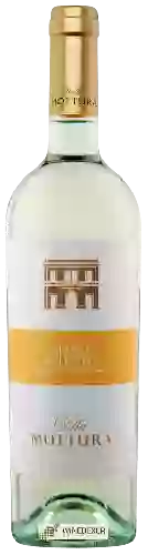 Domaine Mottura - Villa Mouttura Fiano