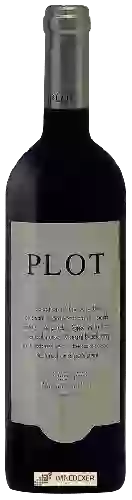 Bodegas Urbina - Plot