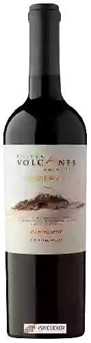 Domaine Volcanes - Reserva Carmen&egravere