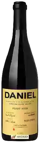 Bodega Daniel - Laguna Vineyard Pinot Noir