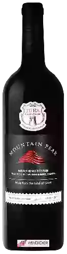 Bodega Tura - Mountain Peak