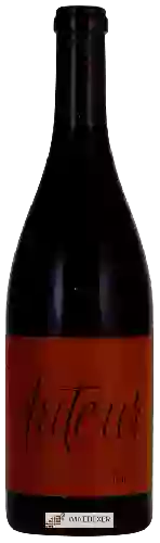Winery Auteur - Sonoma Stage Vineyard Pinot Noir