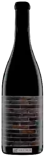 Winery Brick & Mortar - La Perla Pinot Noir